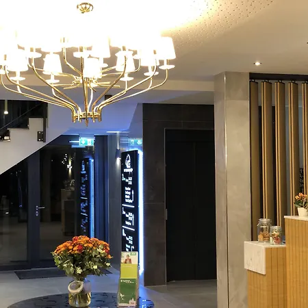 Intergroup Business & Design Ingolstadt מלון