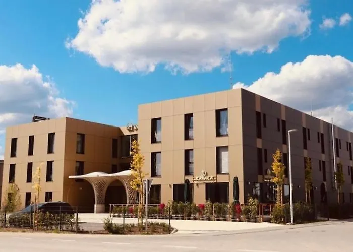Intergroup Business & Design Ingolstadt Hotell Kosching